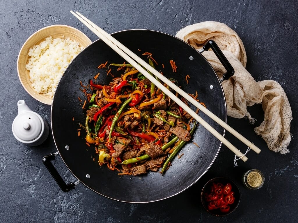 Boeuf et légumes au wok